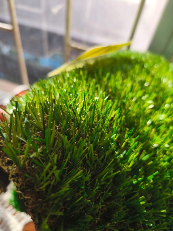 Pasto sintetico 20MM Bicolor